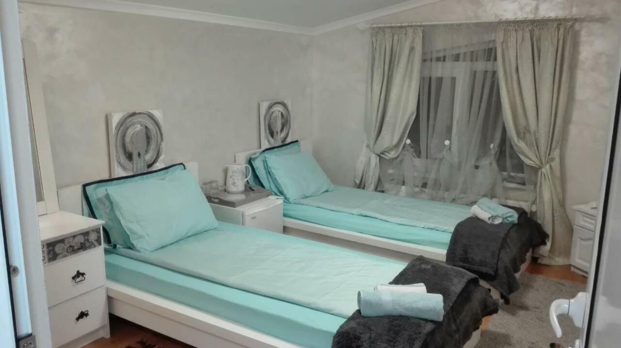 Hotel Paradise Sofia Esterno foto